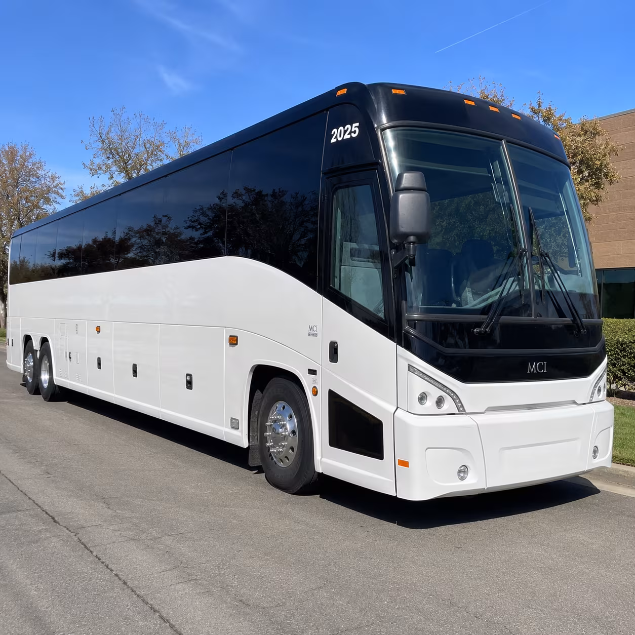 browse a large selection of airport shuttle buses to phx and phoenix mesa gateway